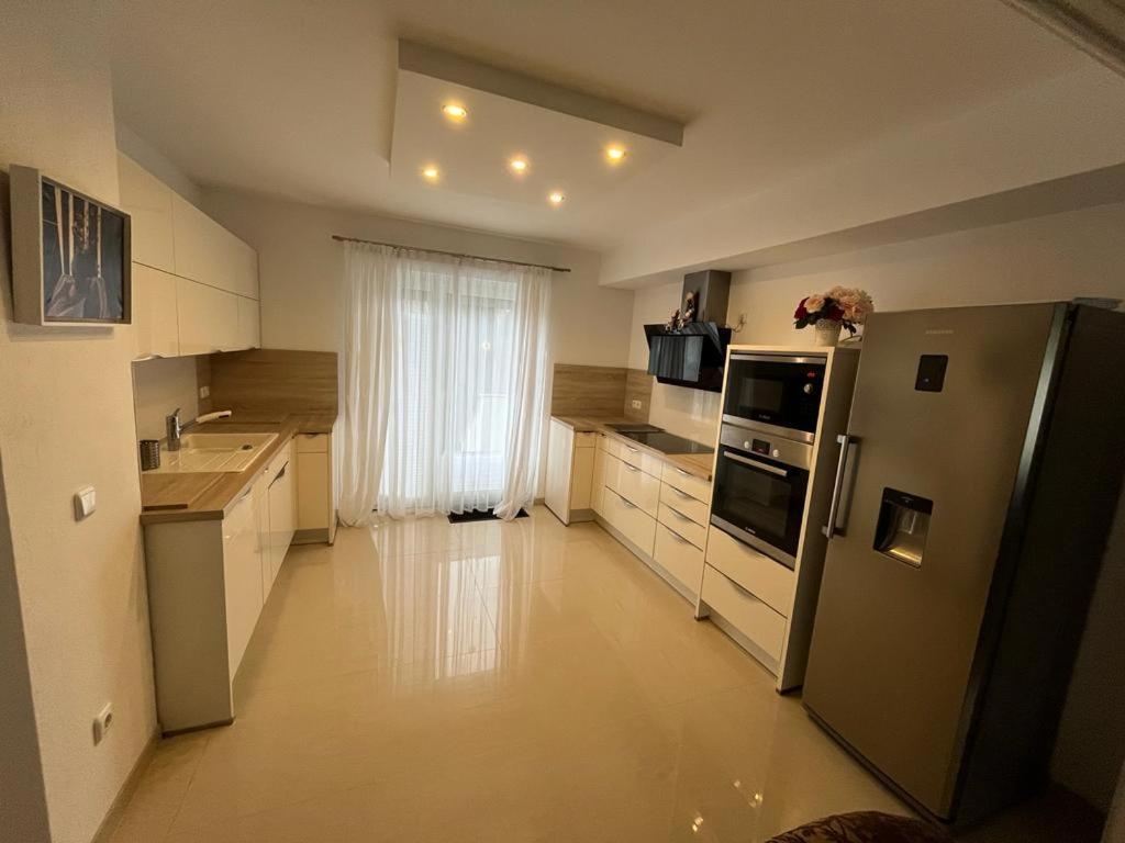 Schickes 110Qm Ferienhaus In Naehe Vw, Messe,Dez Und Orangerie Kassel Dış mekan fotoğraf
