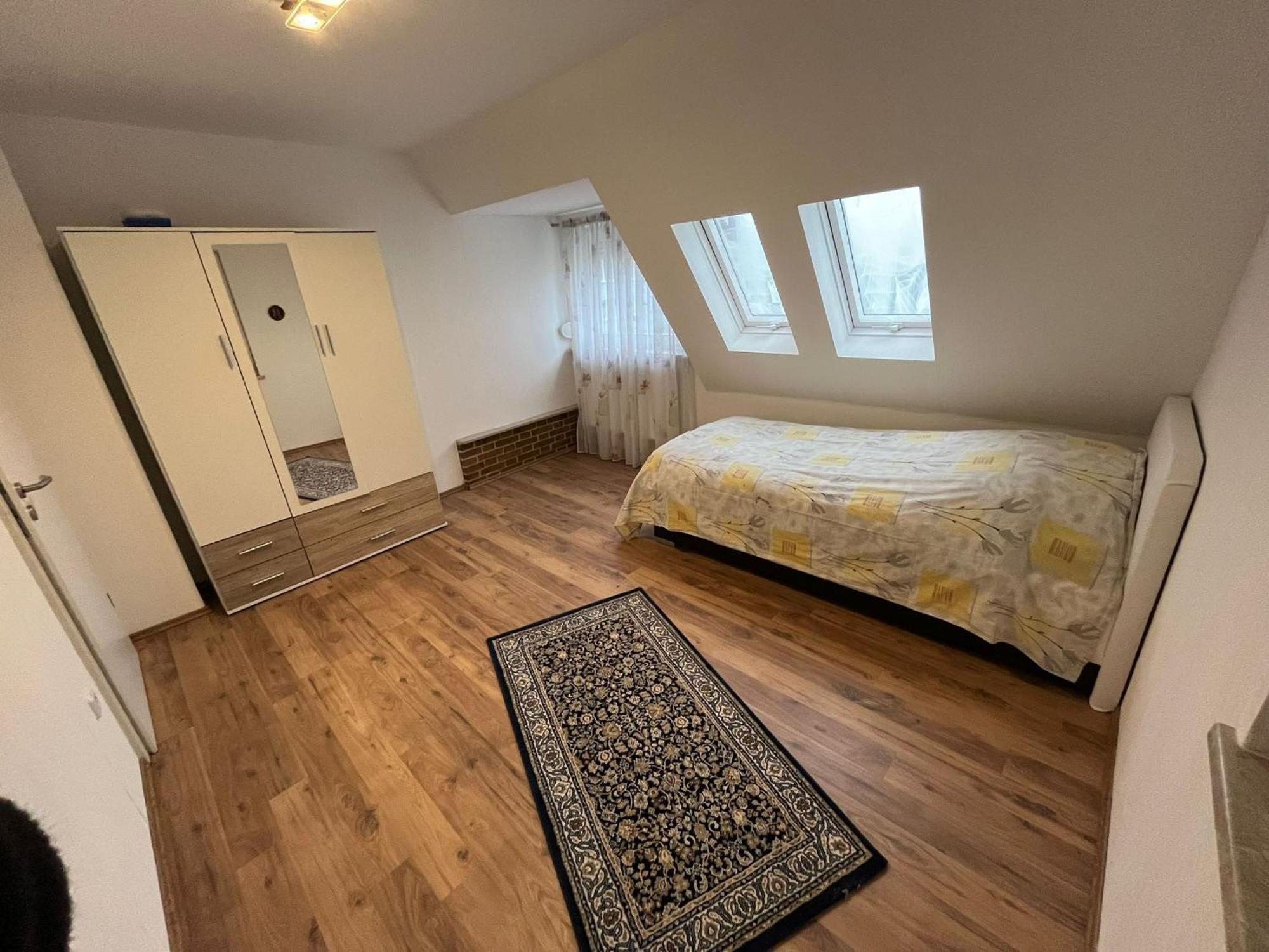 Schickes 110Qm Ferienhaus In Naehe Vw, Messe,Dez Und Orangerie Kassel Dış mekan fotoğraf