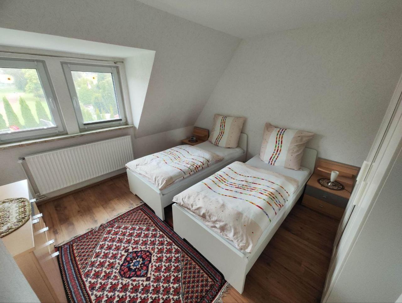 Schickes 110Qm Ferienhaus In Naehe Vw, Messe,Dez Und Orangerie Kassel Dış mekan fotoğraf